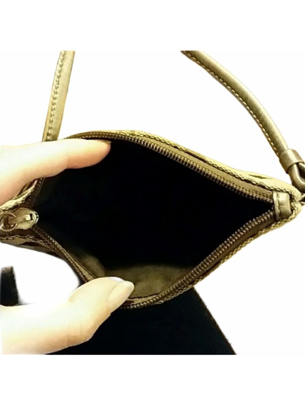 Coach Brown Wristlet Pattern - Picture 3 of 4